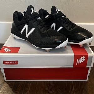 Men’s 7.5 / Women’s 9 New Balance Metal Cleats